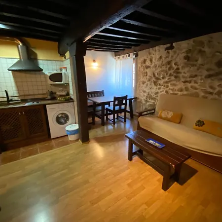 Apartamentos Rurales La Antigua Fonda Candelario Exterior photo